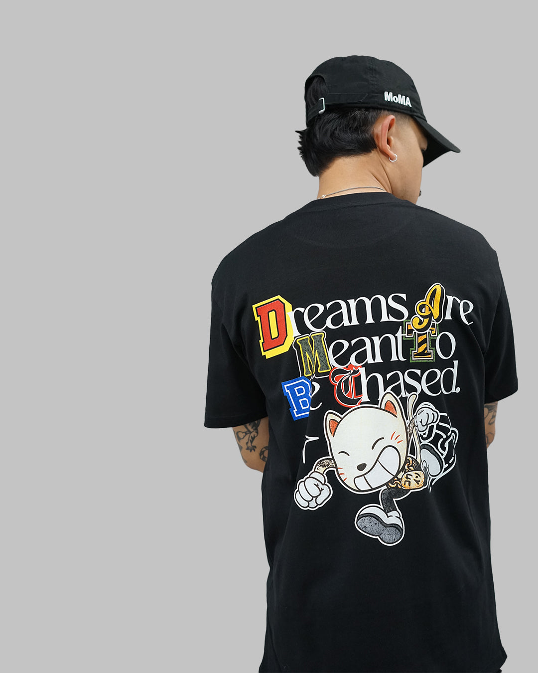 "Dreams Are Meant To Be Chased" T Shirt // Black
