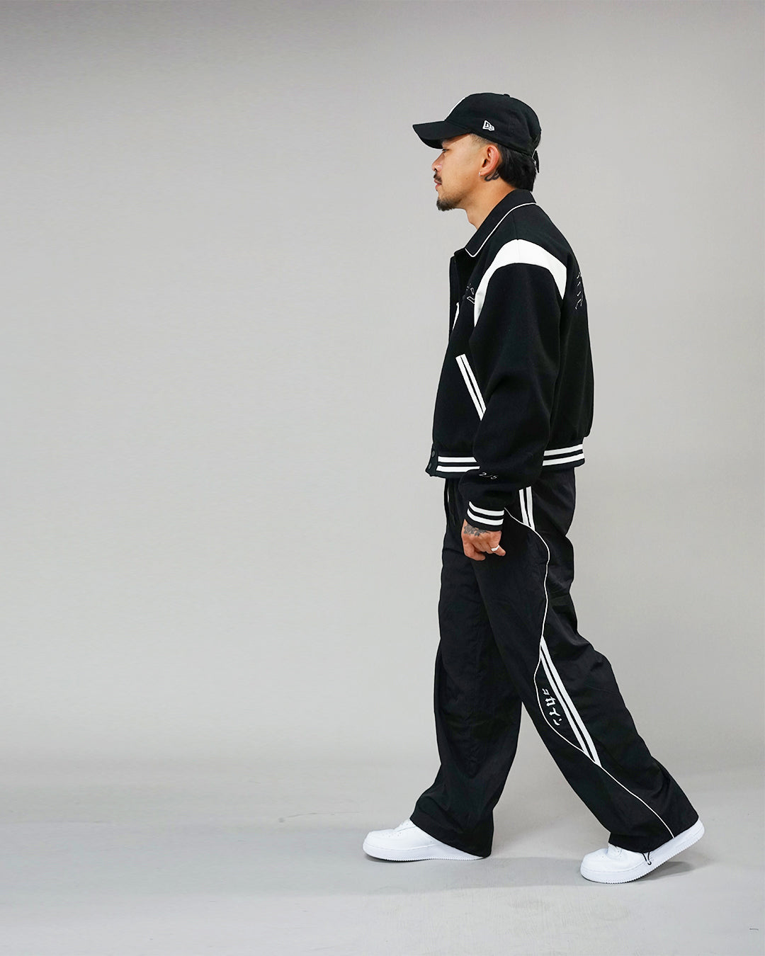 "Hashiru" Track Pants //