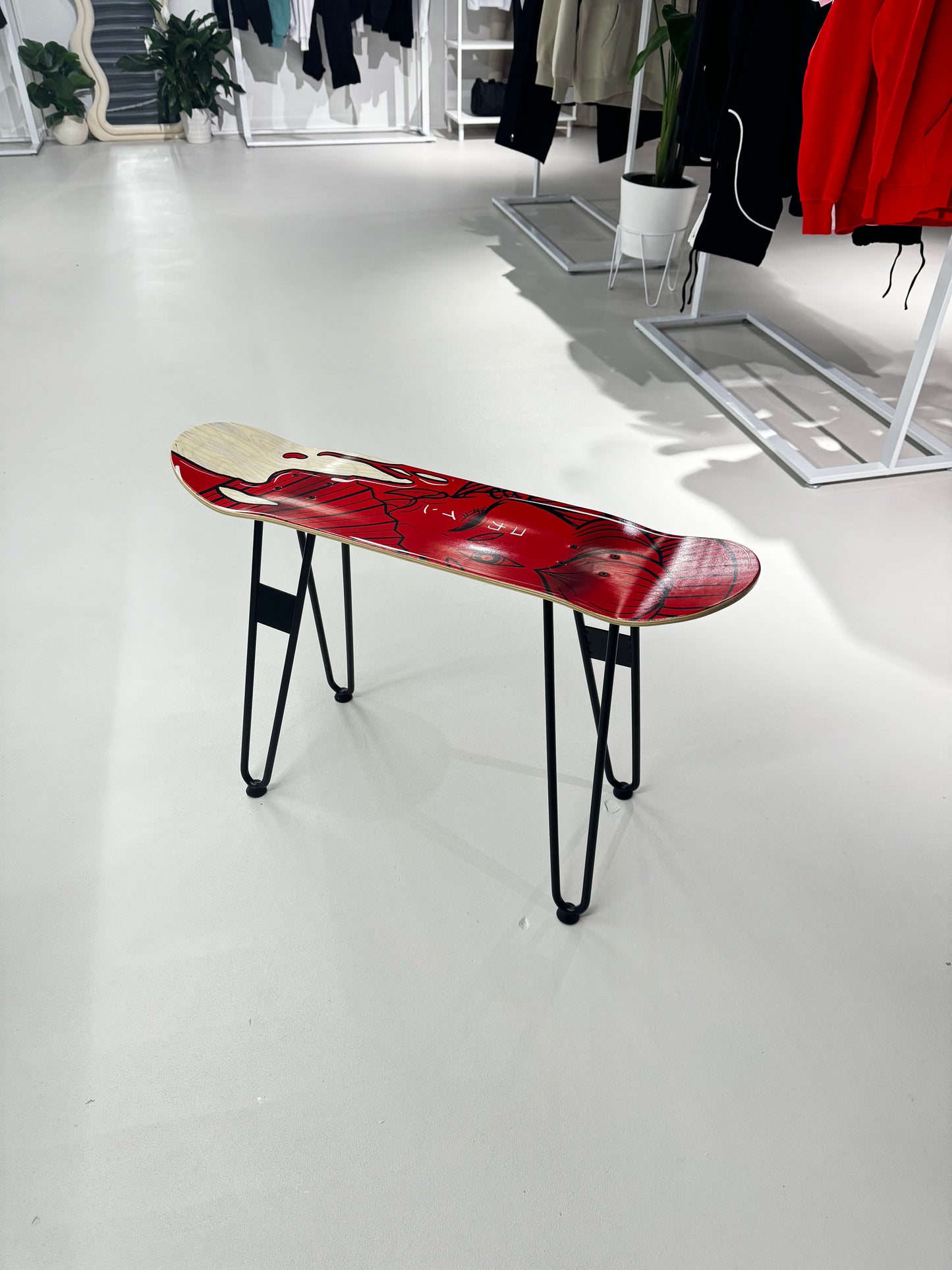 Skateboard Bench /// Geisha