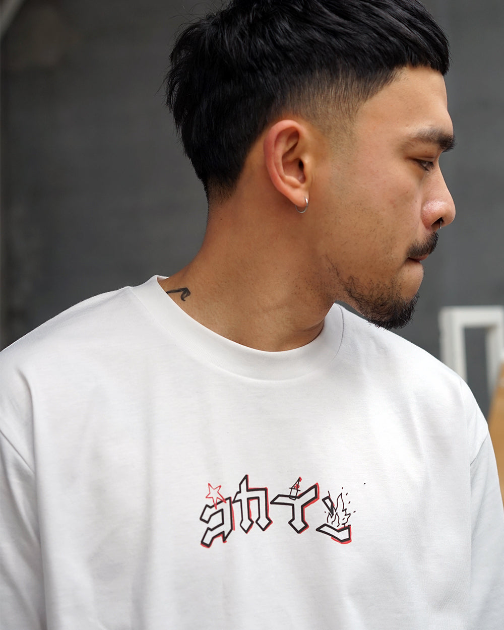 "Hand-ya" T Shirt // White