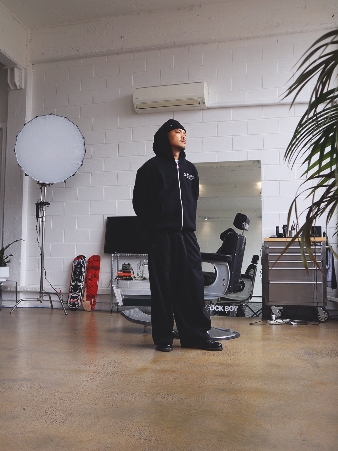 "Dream Chaser" Zip Up Hoodie // BLACK