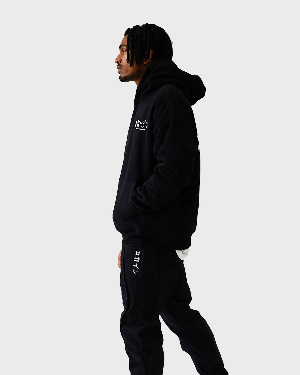 "Dream Chaser" Hoodie // BLACK